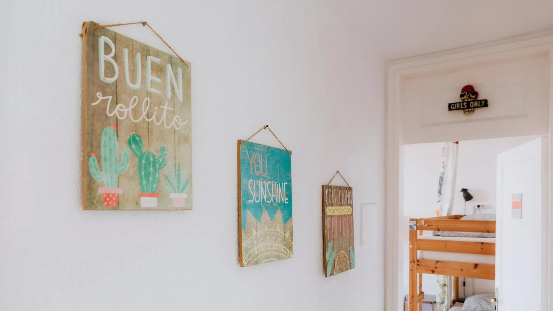 Endless Summer Hostel (Adults Only) Адехе
