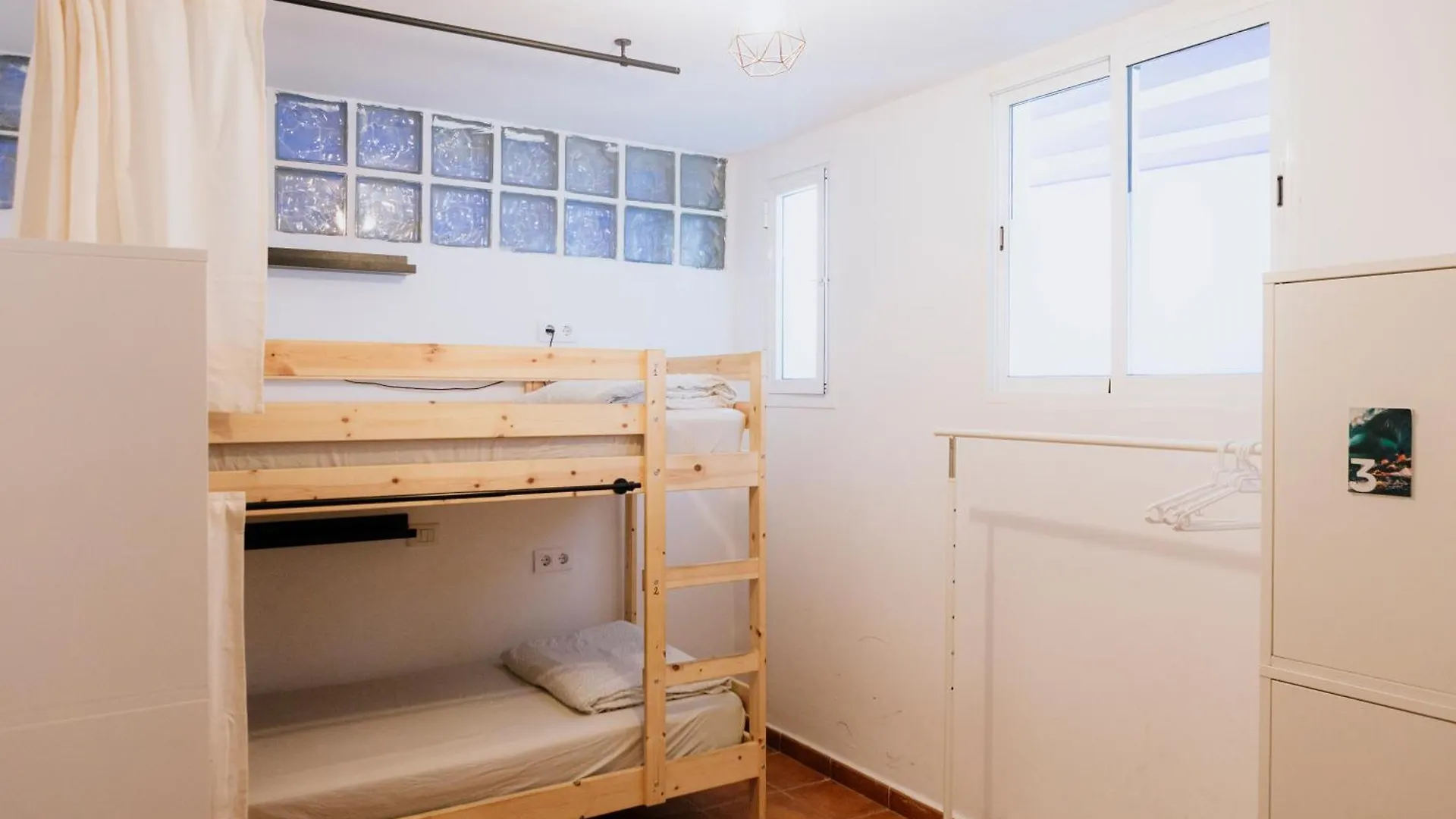 Endless Summer Hostel (Adults Only) Адехе