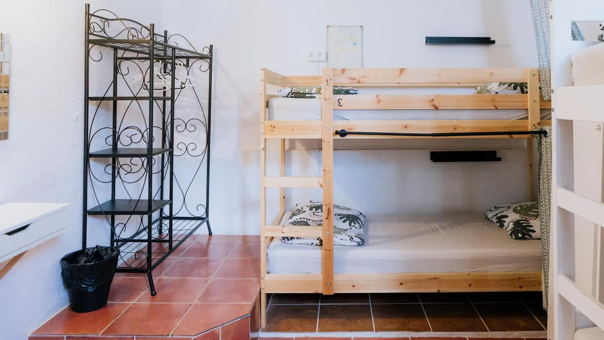 Endless Summer Hostel (Adults Only) Адехе