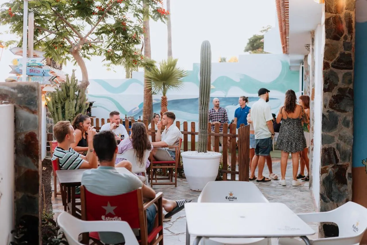 אדחה Endless Summer Hostel (Adults Only) ספרד