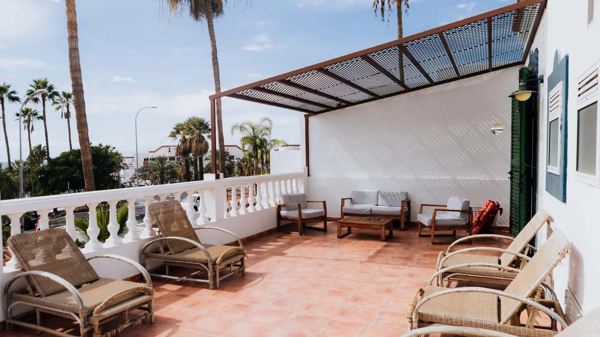 אדחה Endless Summer Hostel (Adults Only) 0*,