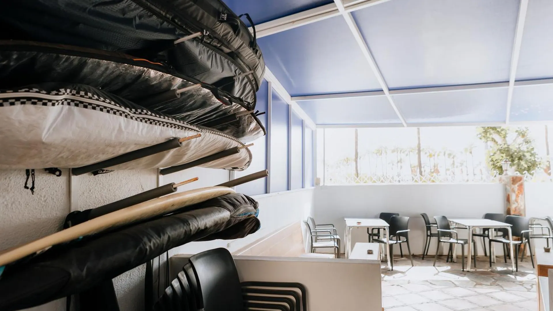 אדחה Endless Summer Hostel (Adults Only) ספרד